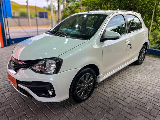 TOYOTA ETIOS 1.5 PLATINUM 16V FLEX 4P AUTOMÁTICO